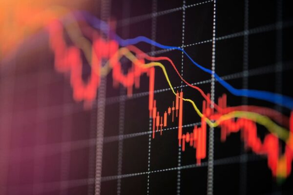 Local Impact: U.S. Economic Shrinkage and Its Ripple Effects on Investments Local Impact: U.S. Economic Shrinkage and Its Ripple Effects on Investments