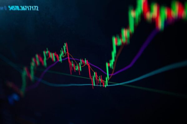 Local Crypto Buzz: Top 5 Altcoins Soaring Amid Market Turmoil