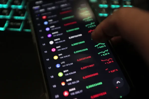 Local Bitcoin Market Shows Resilience as Stocks Open in Green