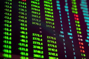 "Is Altcoin Season On the Horizon? Experts Weigh In"