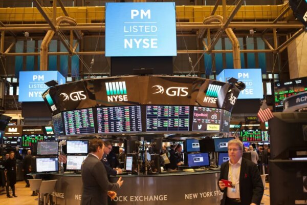 "BlackRock’s Bitcoin ETF Surpasses S&P 500 in Surprising Turn"