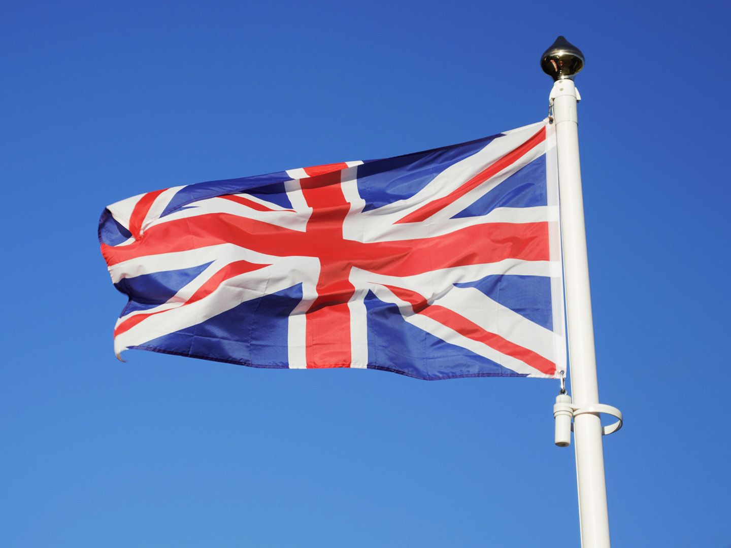 UK Retail Investors Set for Crypto ETN Access Amid New FCA Regulations