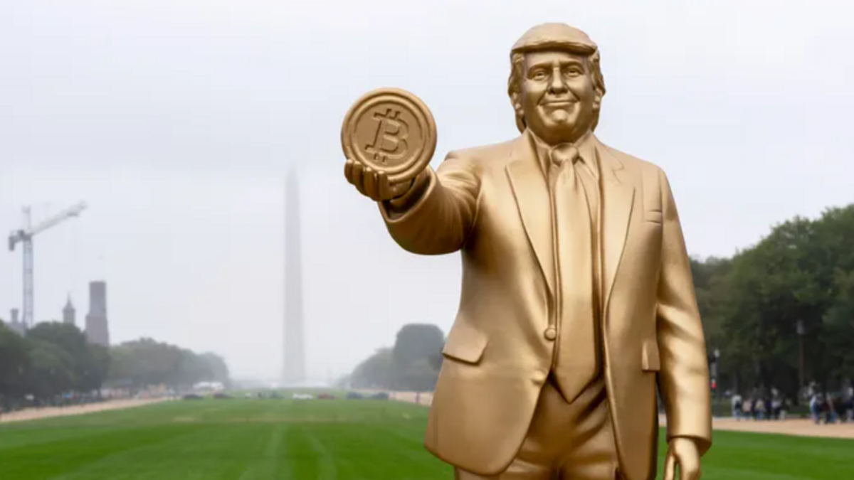 Golden Statue Sparks Debate on Trump and Cryptocurrency’s Future