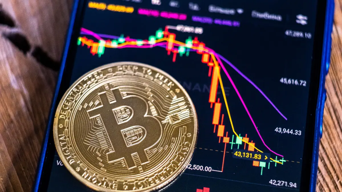 Are We Witnessing the End of the Bitcoin Bull Market?