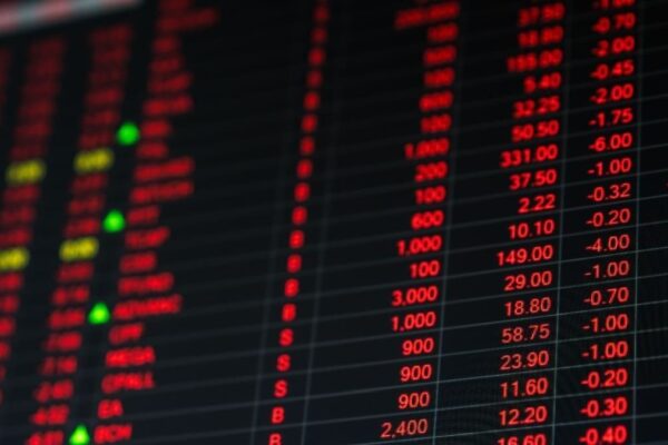 "Retail Investors Retreat: Is Bitcoin’s Bull Market Coming to an End?"