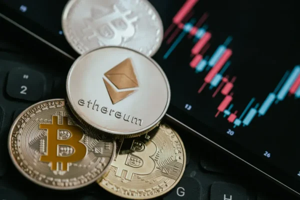 Local Investors Weigh Risks as Bitcoin Falters While Ethereum Rebounds