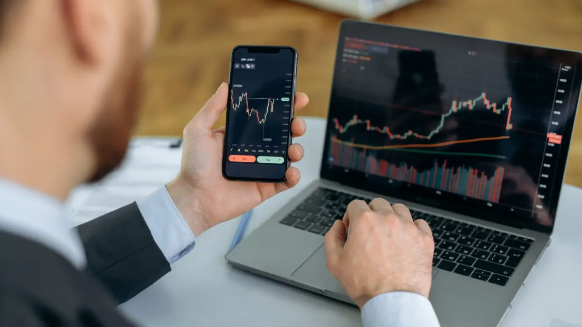 "Crypto Renaissance: Expert Unveils Goldmine Opportunities Amid Market Turmoil"