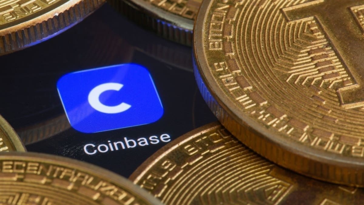 Coinbase CEO Maintains Dialogue with White House Amid Crypto Regulation Talks
