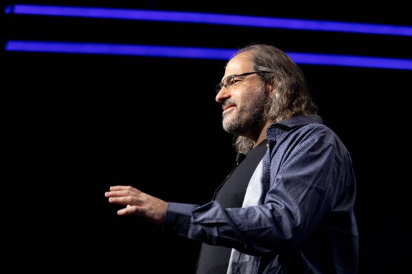 Epstein Files Reveal Early Crypto Power Struggle and Investor Tensions