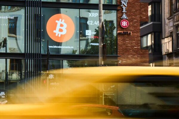 Crypto Shake-Up: Big Players Eye Smaller Firms Amid Bitcoin s Decline